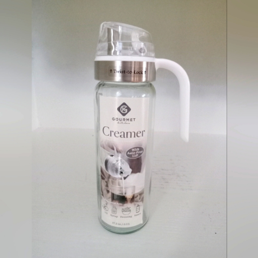 Gourmet Creamer with Auto Pour Lid